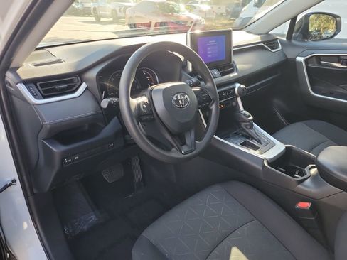 Used 2023 Toyota RAV4 XLE image 19