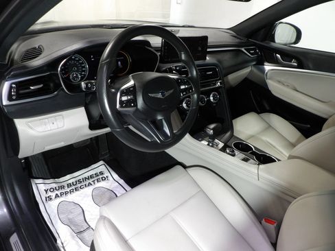 Used 2023 Genesis G70 2.0T AWD/4WD image 11