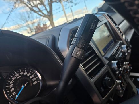 Used 2021 Ford F350 Platinum image 17