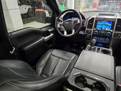 Used 2019 Ford F150 Lariat w/ Equipment Group 502A Luxury AWD/4WD image 43