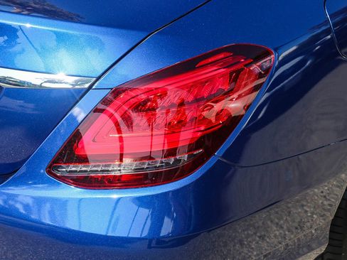 Used 2021 Mercedes-Benz C 300 Sedan image 10