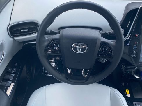 Used 2020 Toyota Prius Prime Limited w/ Carpet Mat Package FWD image 8