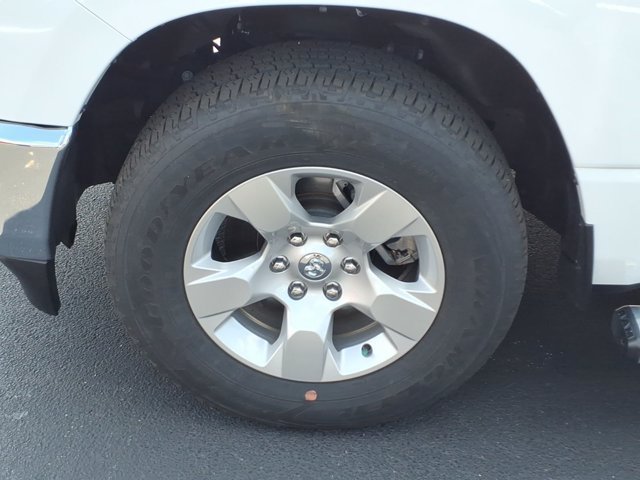 Used 2023 RAM 1500 Big Horn AWD/4WD image 29