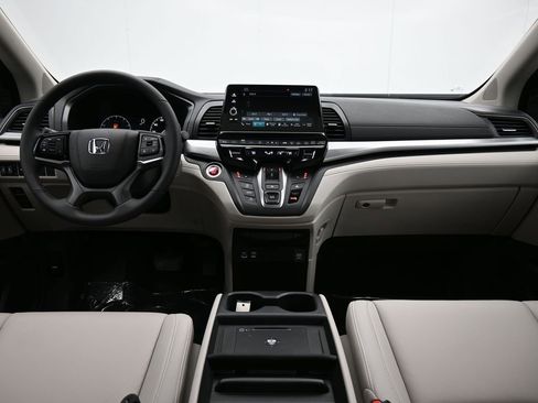 Certified 2026 Honda Odyssey EX-L image 28