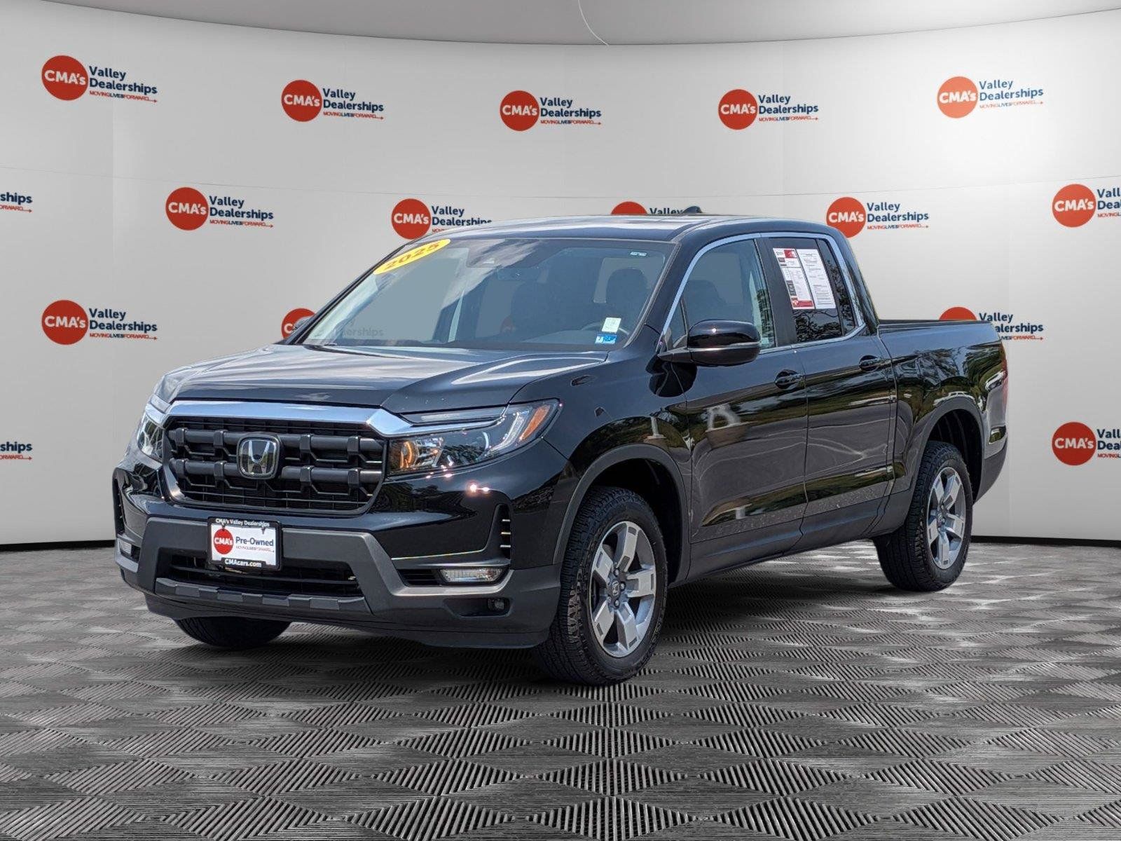Used 2025 Honda Ridgeline RTL image 1