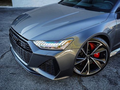 Used 2022 Audi RS 7 Sportback image 2