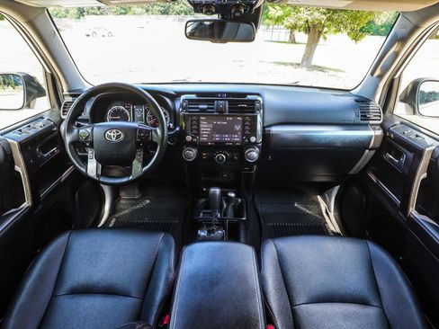 Used 2020 Toyota 4Runner Venture w/ Moonroof Package AWD/4WD image 2