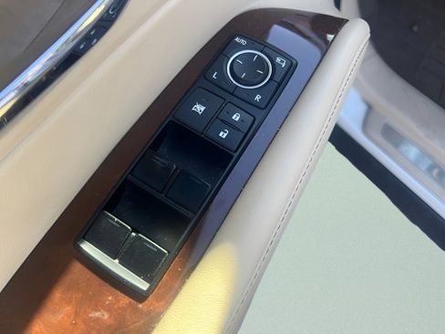 Used 2013 Lexus RX 450h AWD w/ Navigation Pkg image 18