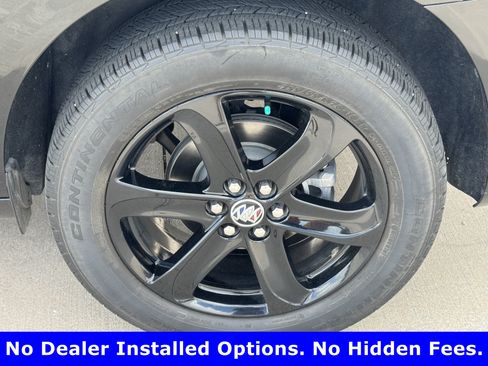 Used 2023 Buick Enclave Essence w/ Sport Touring Edition FWD image 9