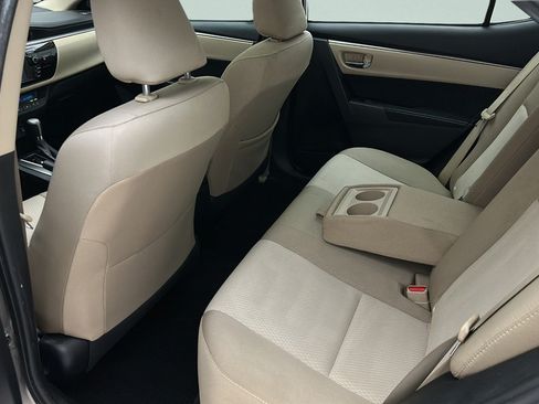Used 2016 Toyota Corolla LE FWD image 9