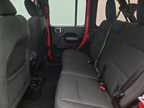 Used 2018 Jeep Wrangler Unlimited Sport S image 18