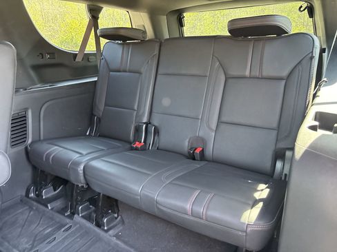 Used 2023 Chevrolet Suburban RST w/ Luxury Package image 26