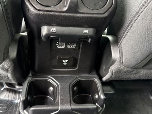 Used 2021 Jeep Gladiator Sport AWD/4WD image 24