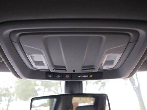 Used 2021 Chevrolet Silverado 1500 Custom Trail Boss image 19