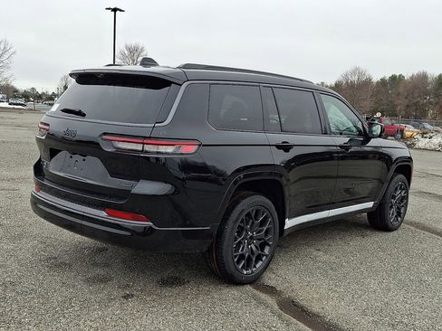 New 2026 Jeep Grand Cherokee L Summit w/ Obsidian Package AWD/4WD image 8
