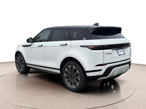 New 2026 Land Rover Range Rover Evoque Dynamic SE image 3