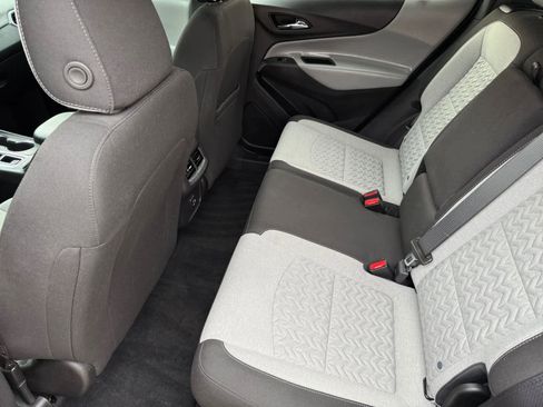 Used 2024 Chevrolet Equinox LS w/ LS Convenience Package image 10
