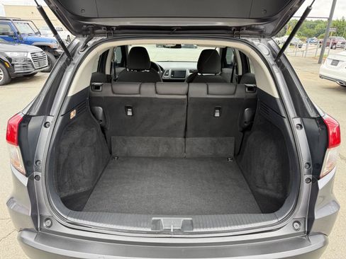 Used 2022 Honda HR-V EX image 10