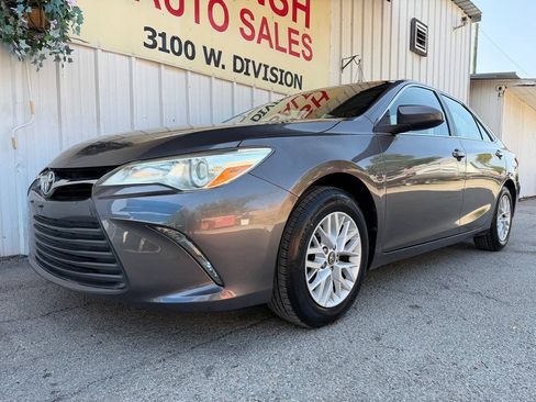 Used 2016 Toyota Camry LE FWD image 8