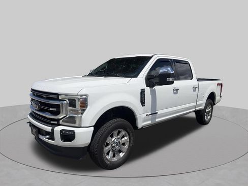 Used 2022 Ford F250 Platinum w/ FX4 Off-Road Package AWD/4WD image 6