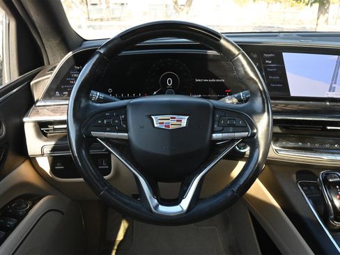 Used 2023 Cadillac Escalade Premium Luxury image 10