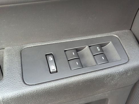 Used 2018 Ford Flex SE image 25