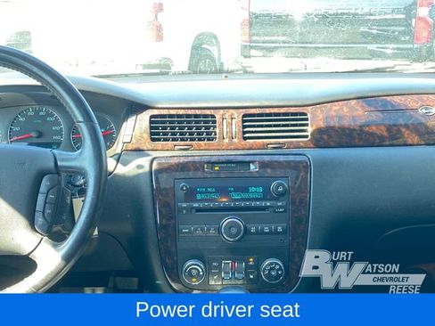Used 2012 Chevrolet Impala LTZ FWD image 18