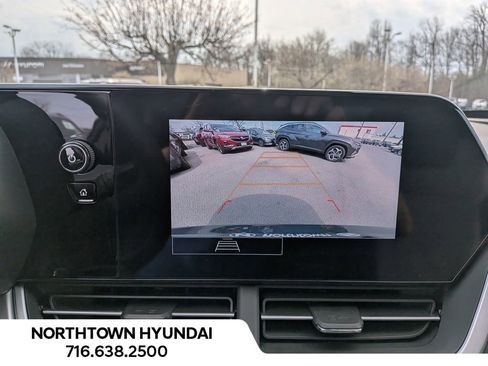 Used 2025 Chevrolet Trax LS FWD image 19