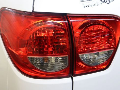 Used 2013 Toyota Sequoia Platinum RWD image 19