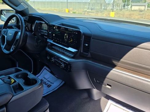 Used 2022 Chevrolet Silverado 1500 LT image 16