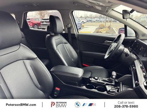Used 2024 Kia Sportage EX image 19