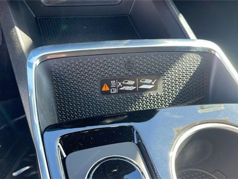 New 2026 Chevrolet Equinox LT image 17