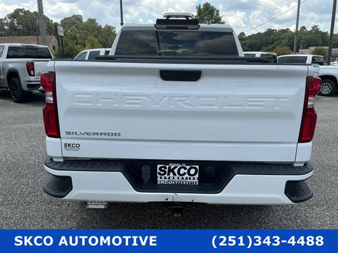 Used 2021 Chevrolet Silverado 1500 Custom AWD/4WD image 4