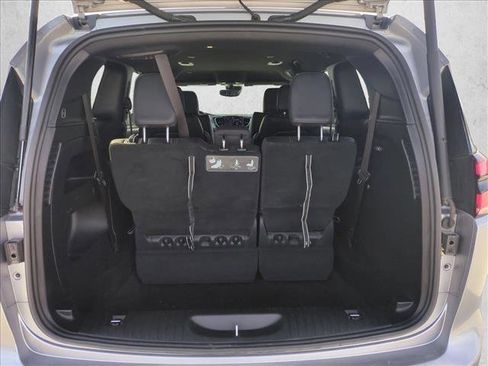 Used 2021 Chrysler Pacifica Touring-L w/ S Appearance Package image 6