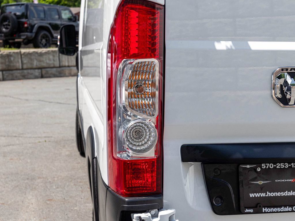 New 2026 RAM ProMaster 2500 w/ Premium Convenience Group FWD image 22