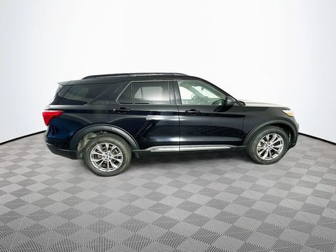 Certified 2023 Ford Explorer XLT w/ Equipment Group 202A AWD/4WD image 14