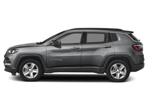 Certified 2022 Jeep Compass Limited AWD/4WD image 3