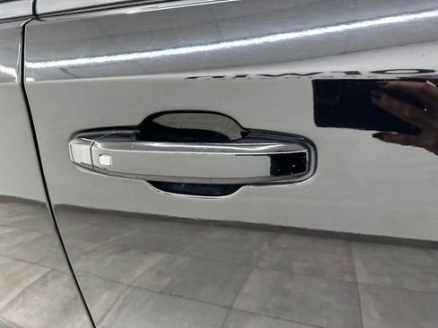 Used 2020 Chevrolet Silverado 1500 LT w/ All-Star Edition image 8