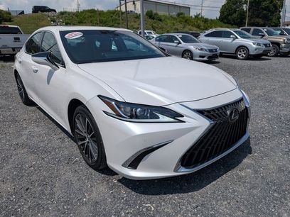 Used 2022 Lexus ES 350 w/ Premium Package