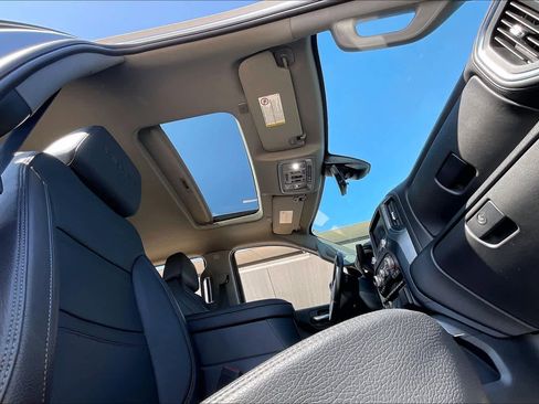 Certified 2022 GMC Sierra 2500 Denali w/ Denali Ultimate Package image 15