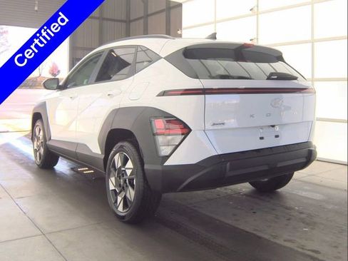 Used 2025 Hyundai Kona SEL image 8