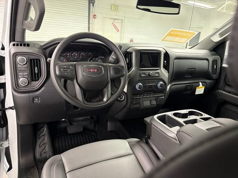 New 2026 GMC Sierra 2500 Pro w/ 1SA Pro Safety Plus Package AWD/4WD image 25