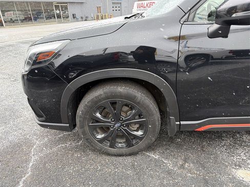 Used 2023 Subaru Forester Sport image 9