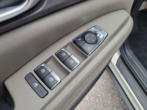 New 2026 Kia Carnival SX FWD image 22