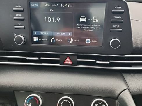 Certified 2026 Hyundai Elantra SE FWD image 23