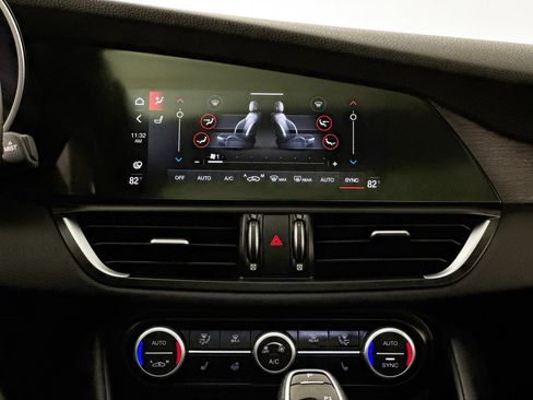 Used 2022 Alfa Romeo Giulia Ti w/ Active Assist Plus Package image 32