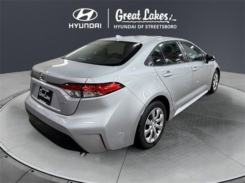 Used 2024 Toyota Corolla LE image 5