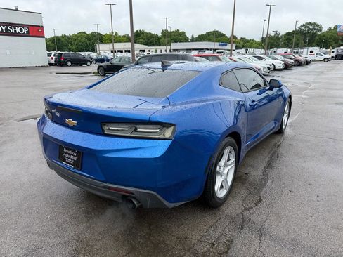 Used 2016 Chevrolet Camaro LT RWD image 3