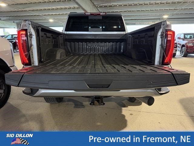 Certified 2025 GMC Sierra 3500 Denali w/ Technology Package AWD/4WD image 12
