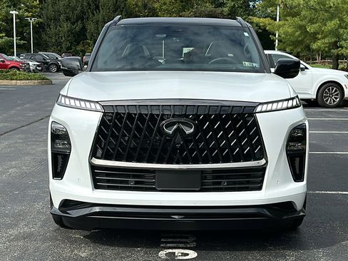 New 2026 INFINITI QX80 4WD image 3